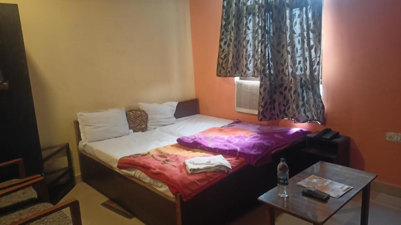 Hotel Shyam Utsav Mirzāpur Exterior foto